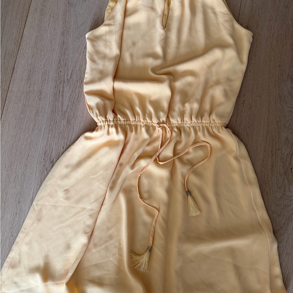 White House Black Market Pale Yellow Sleeveless Dress